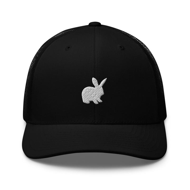 Gorra del conejo blanco.